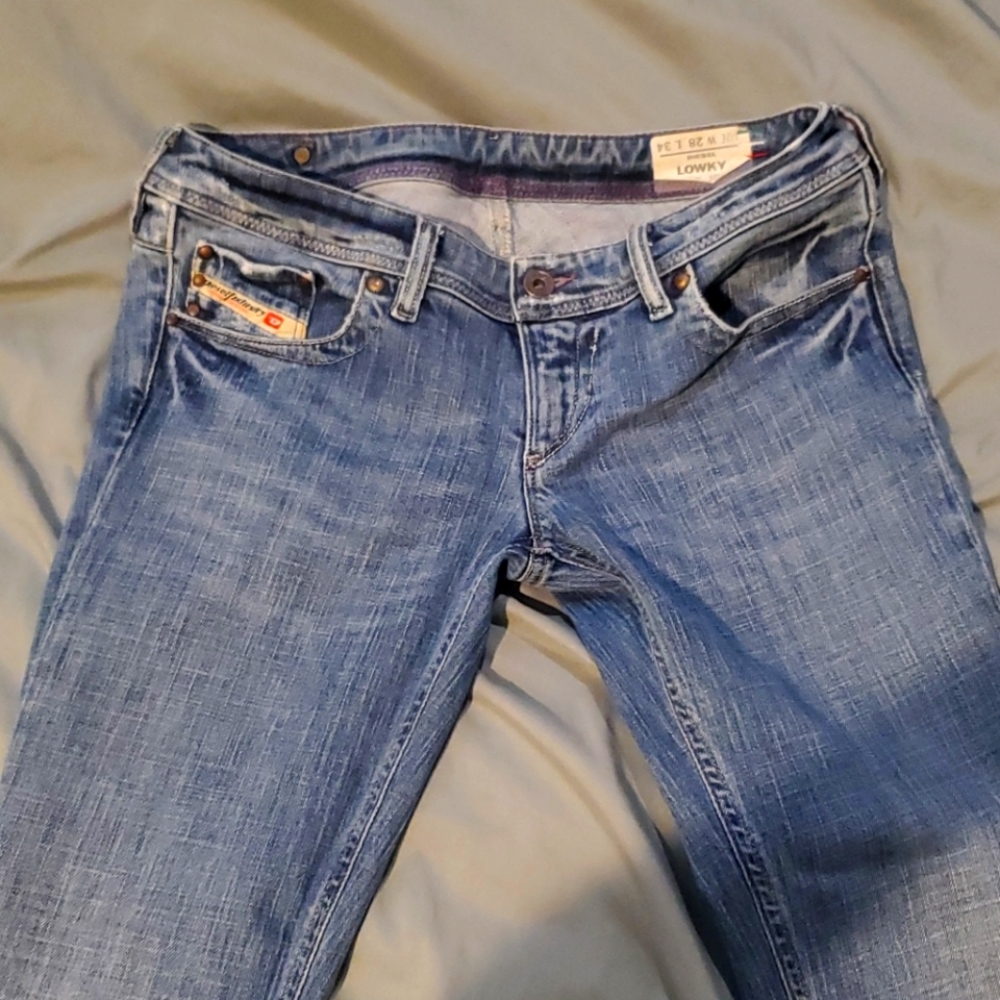 Diesel women's W28 L34 Blue Jeans